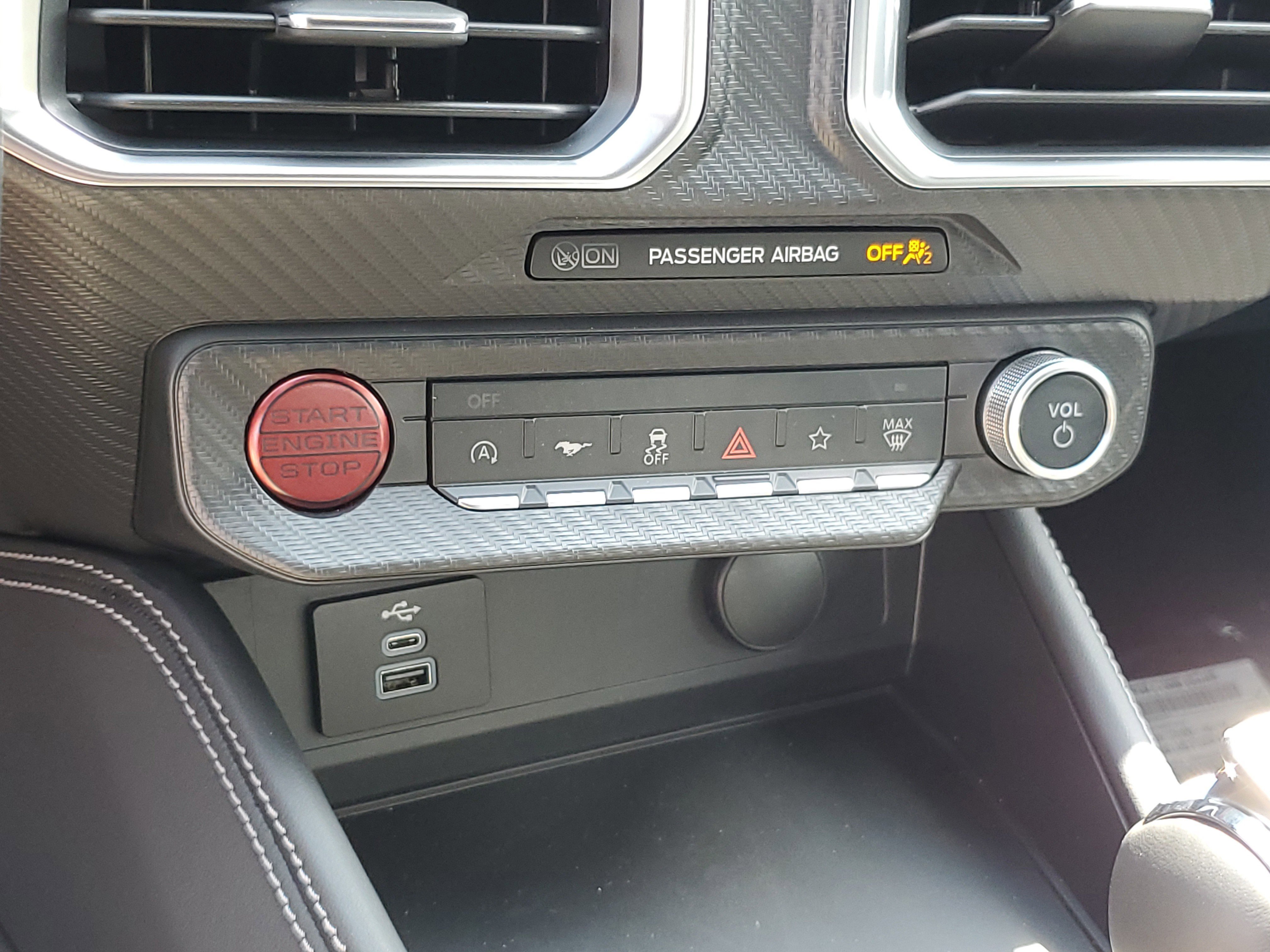 2025 Ford Mustang GT Premium Convertible photo 7