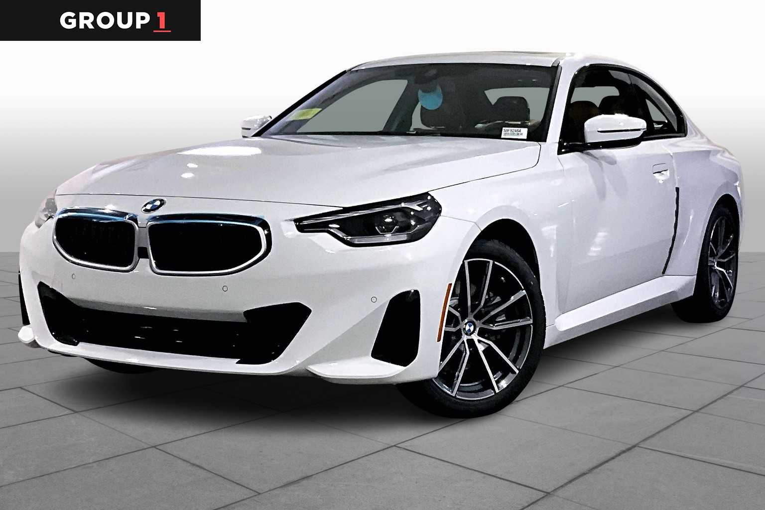 2025 BMW 2 Series 230i's photo