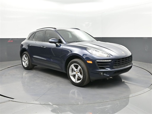 2018 Porsche Macan Base photo 40