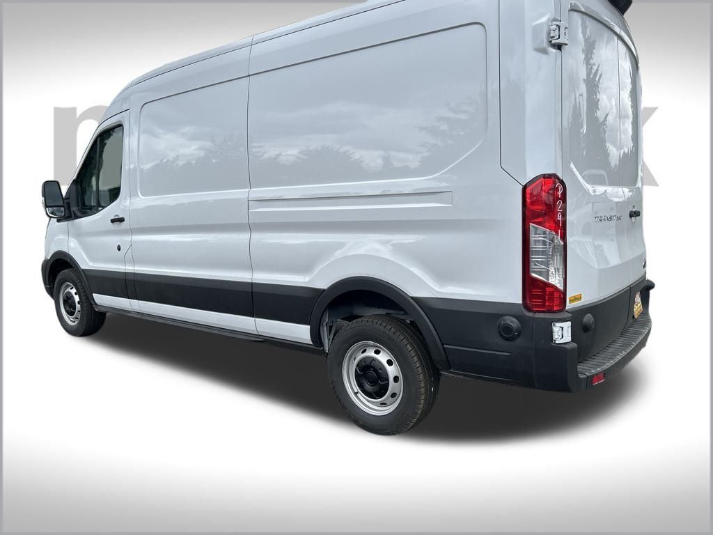 2025 Ford Transit photo 4