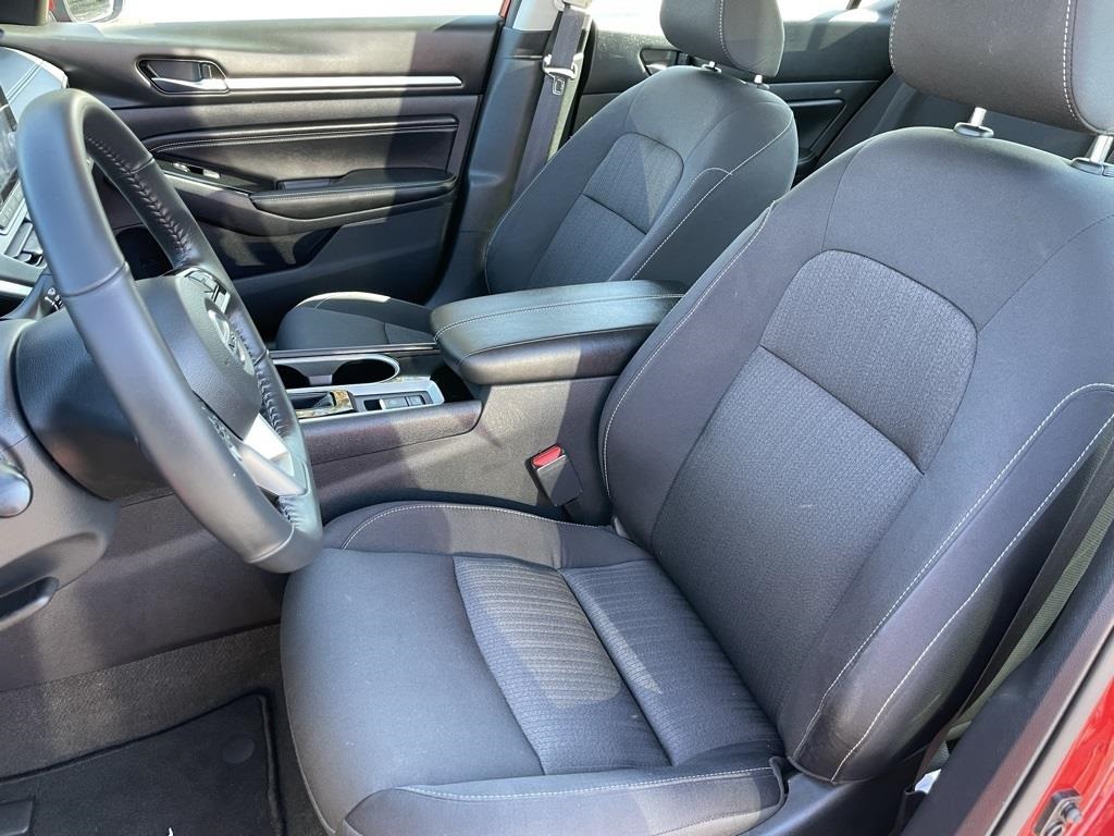 2021 Nissan Altima 2.5 SV photo 5