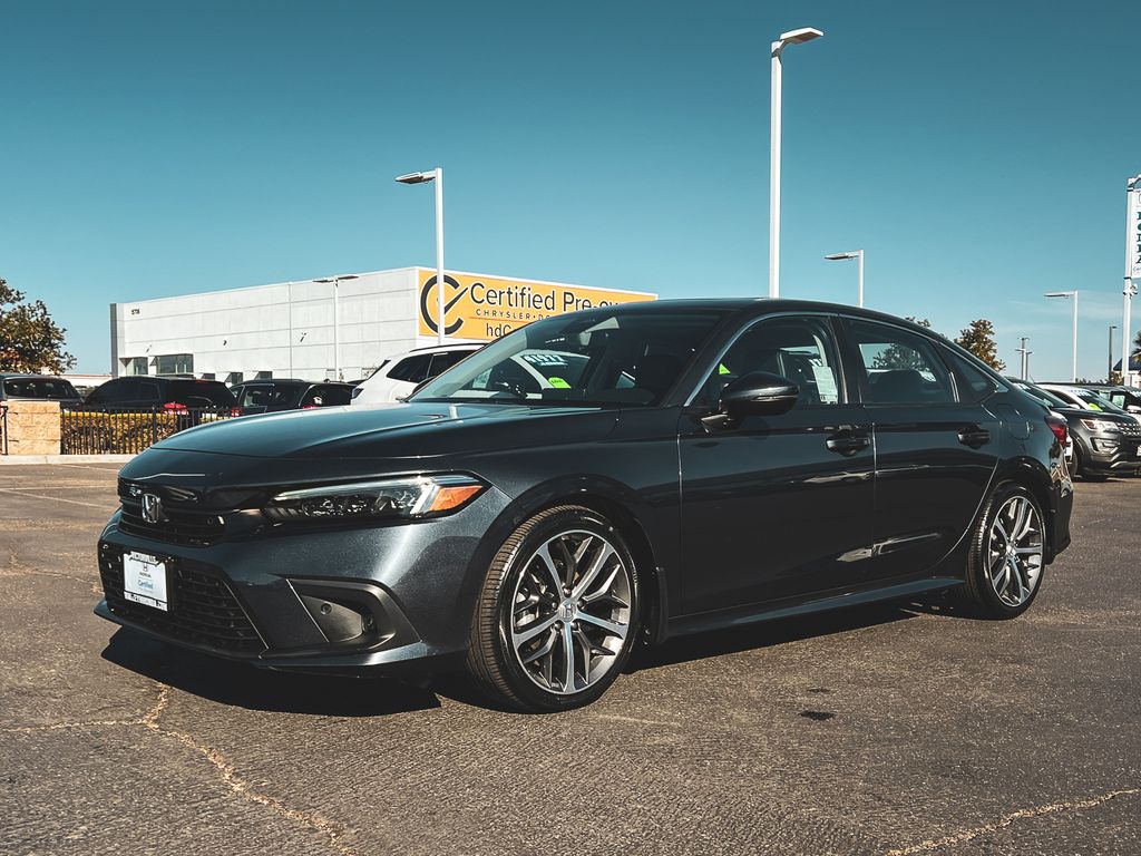 2022 Honda Civic Touring photo 3