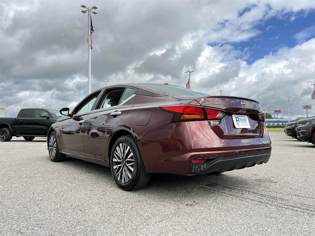 2025 Nissan Altima 2.5 SV photo 5
