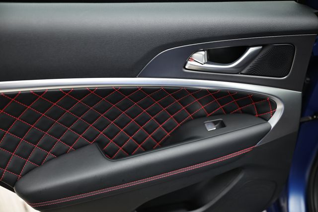2025 Genesis G70 3.3T Sport Advanced photo 25