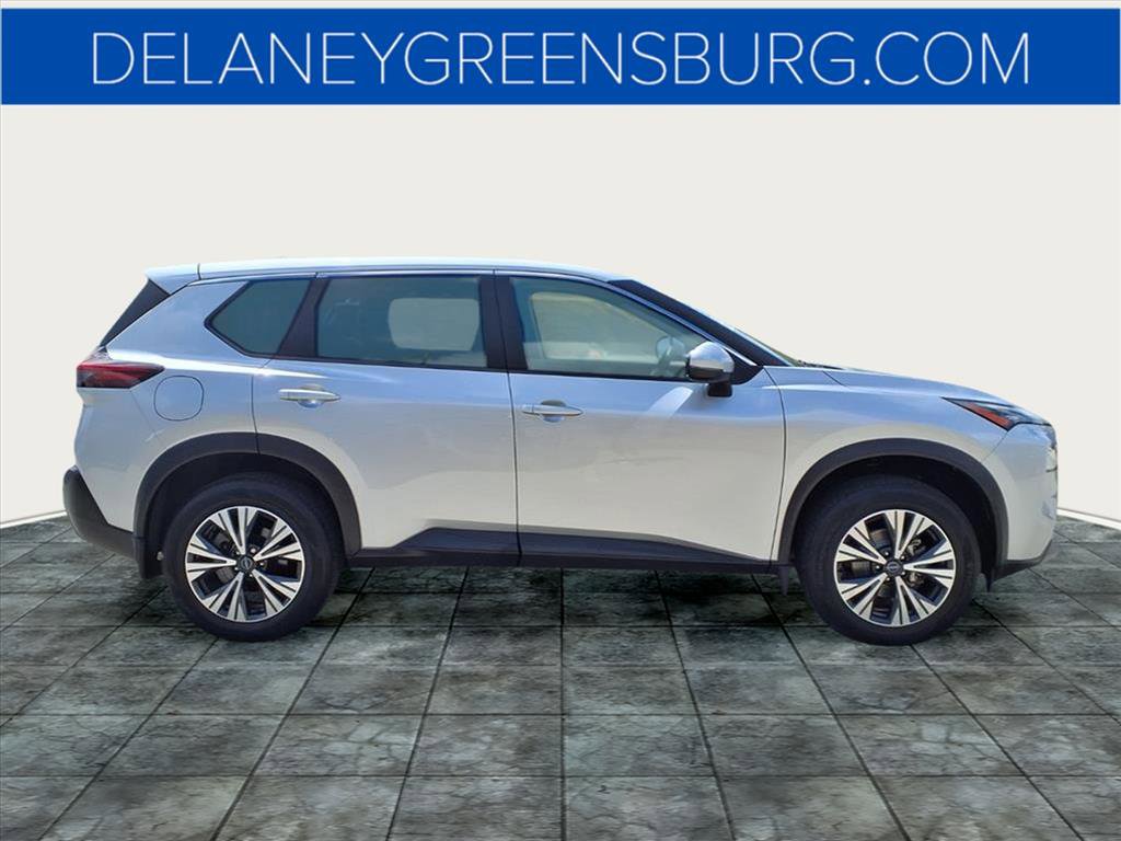 2023 Nissan Rogue SV photo 2