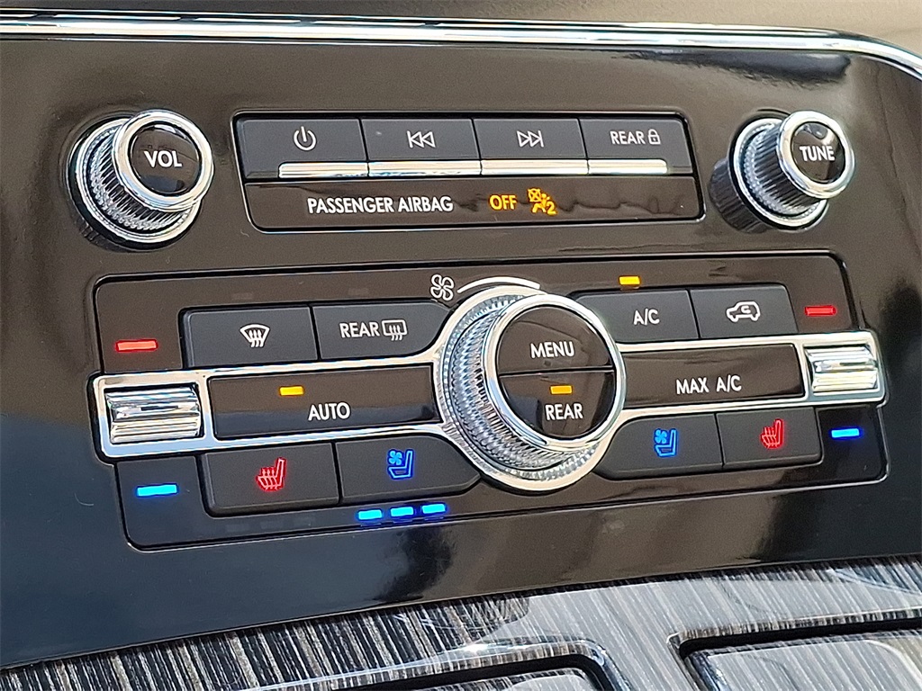 2023 Lincoln Navigator L photo 21