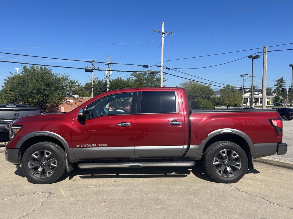 2020 Nissan Titan Platinum Reserve photo 8