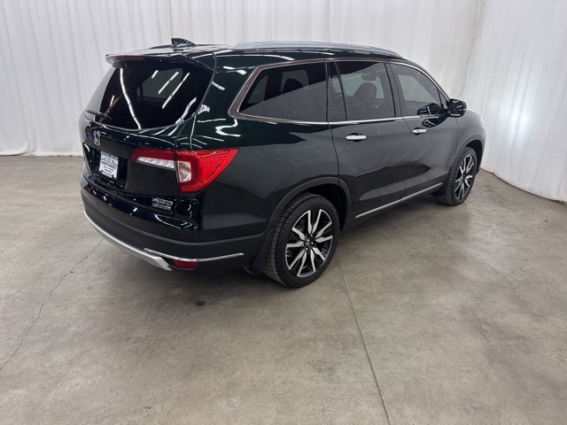 2020 Honda Pilot Touring photo 2