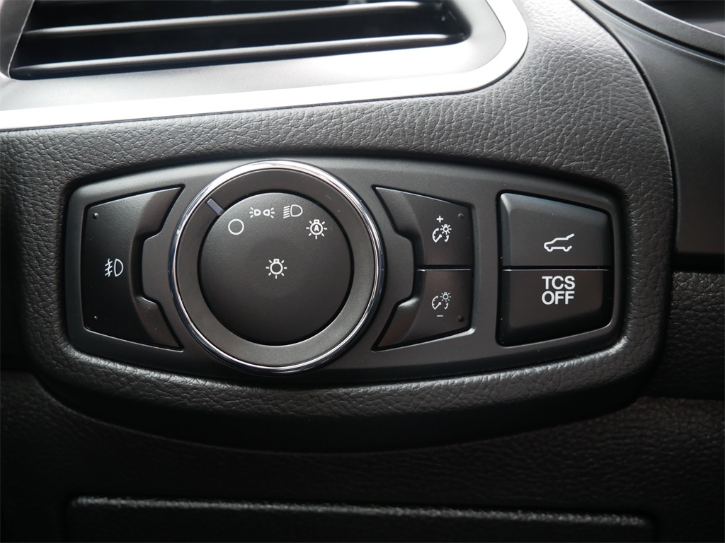 2023 Ford Edge Titanium photo 25