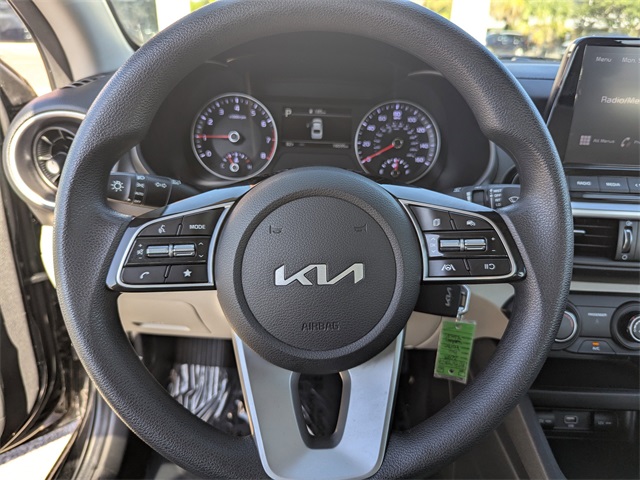 2023 Kia Forte LXS photo 22