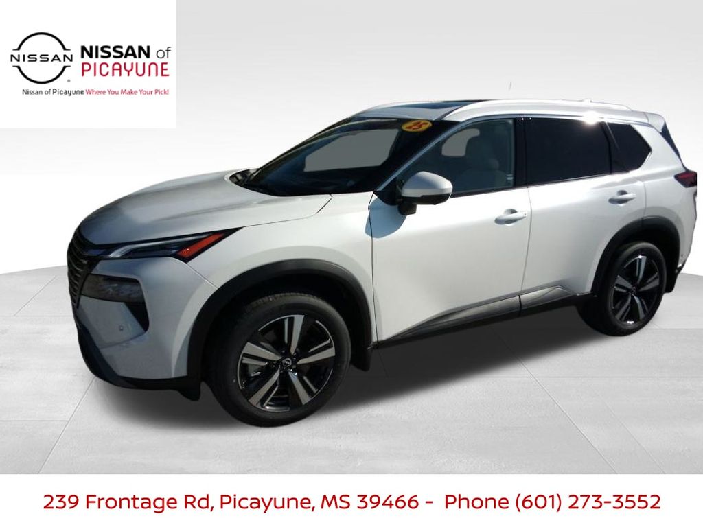 2025 Nissan Rogue SL's photo