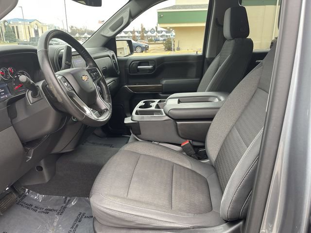 2020 Chevrolet Silverado 1500 LT photo 3