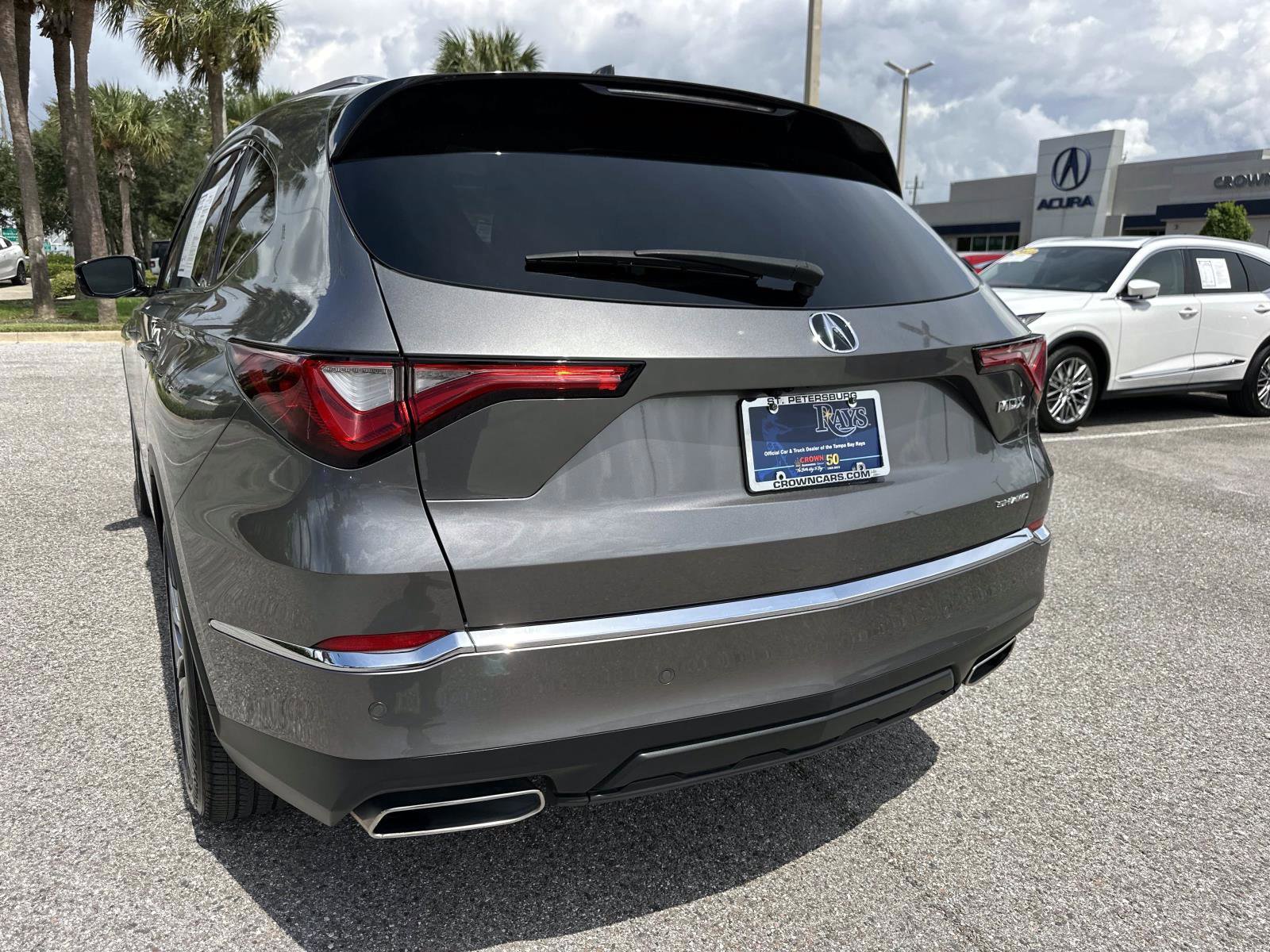 2024 Acura MDX SH-AWD Advance photo 9