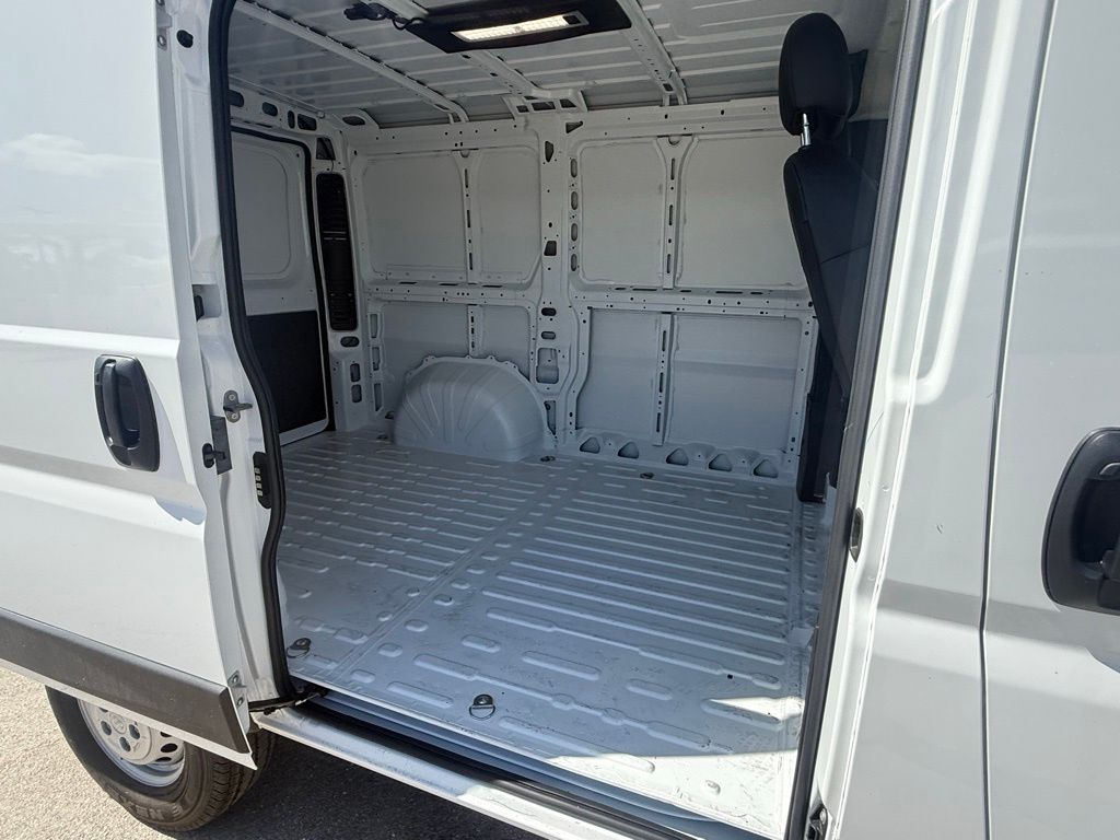 2026 Ram ProMaster 1500 photo 26