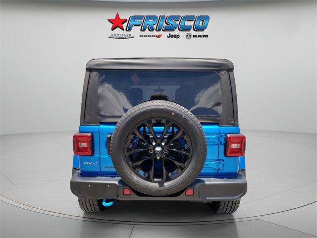 2022 Jeep Wrangler Unlimited Sahara 4xe photo 2