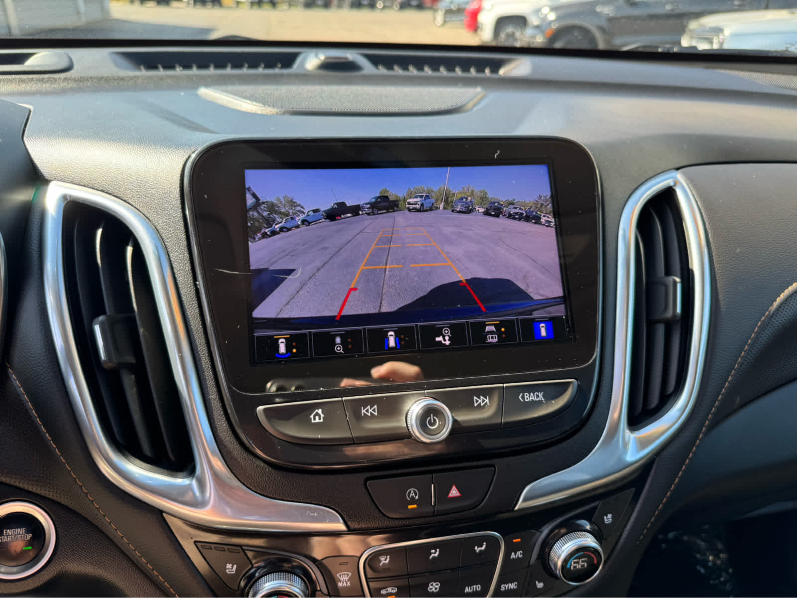 2022 Chevrolet Equinox Premier photo 24