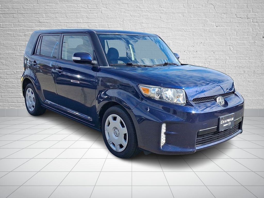 2013 Scion xB photo 3