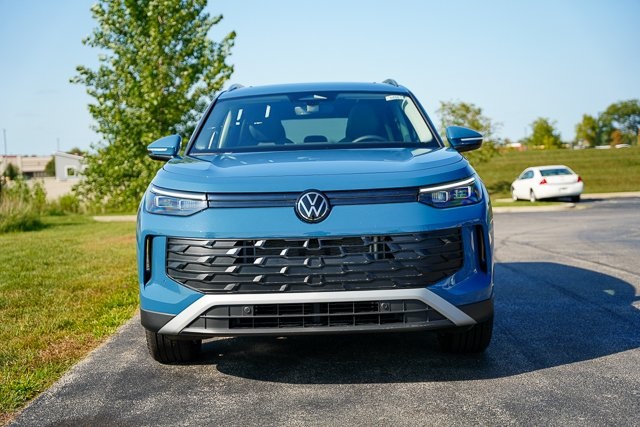 2025 Volkswagen Tiguan SE photo 46