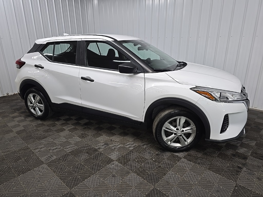 2022 Nissan Kicks S