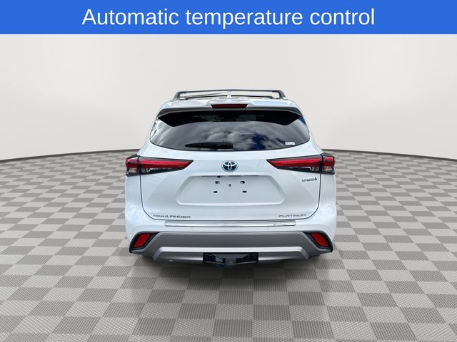 2022 Toyota Highlander Hybrid Platinum photo 7
