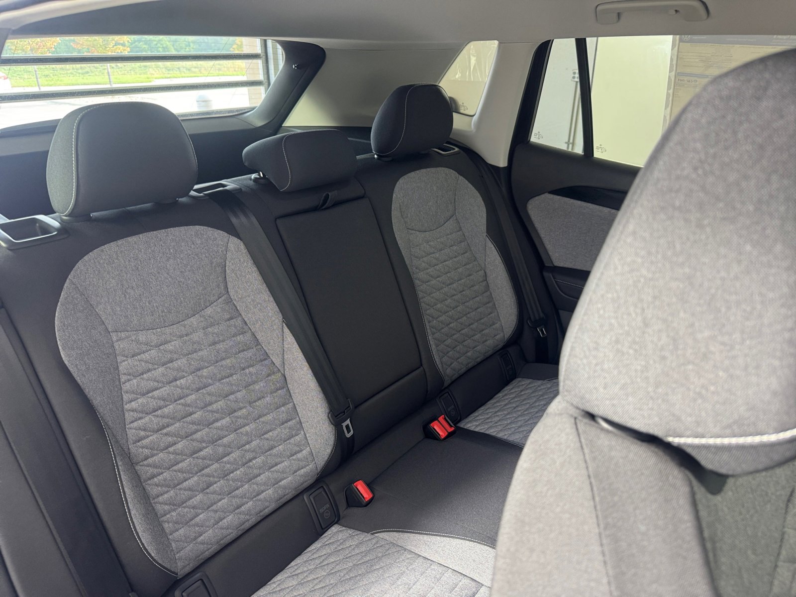 2025 Volkswagen Tiguan S photo 29