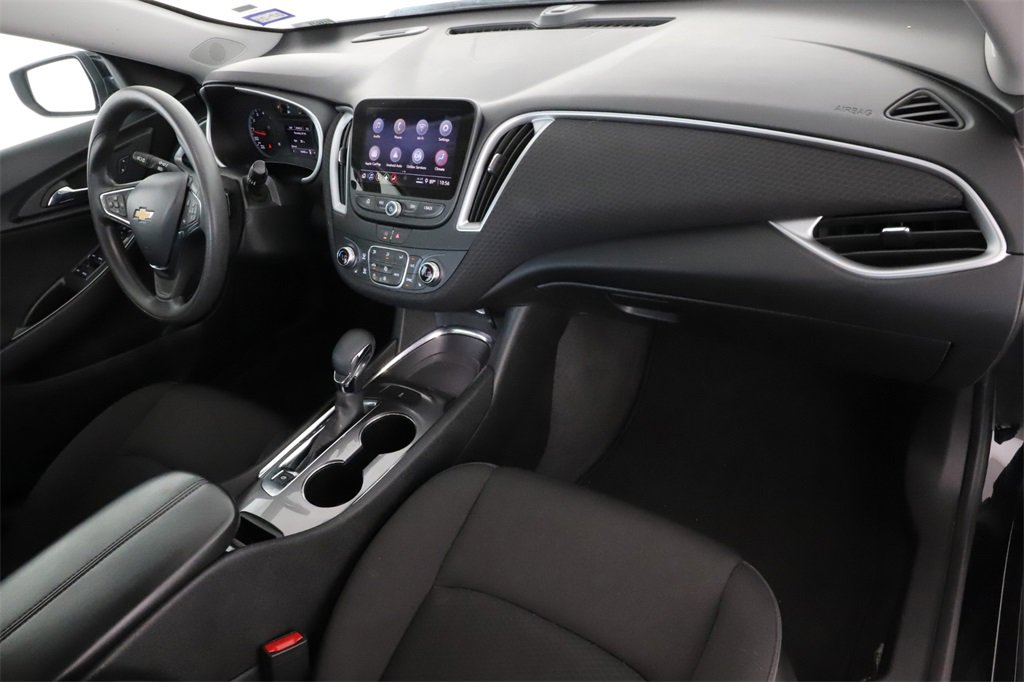 2023 Chevrolet Malibu 1LT photo 31