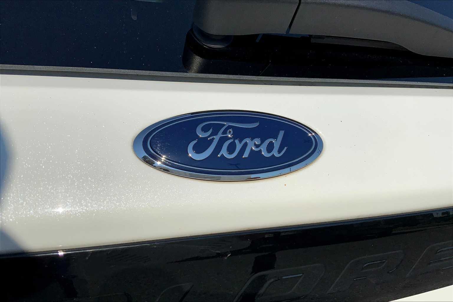 2023 Ford Explorer ST photo 29