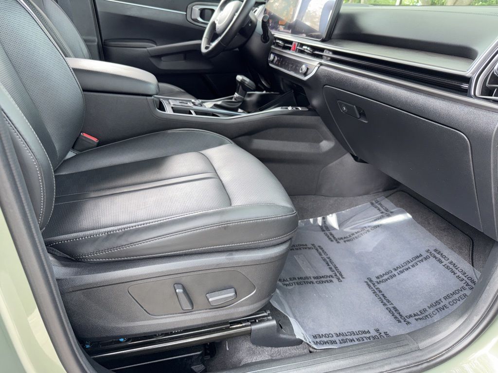 2024 Kia Sorento X-Line EX photo 16