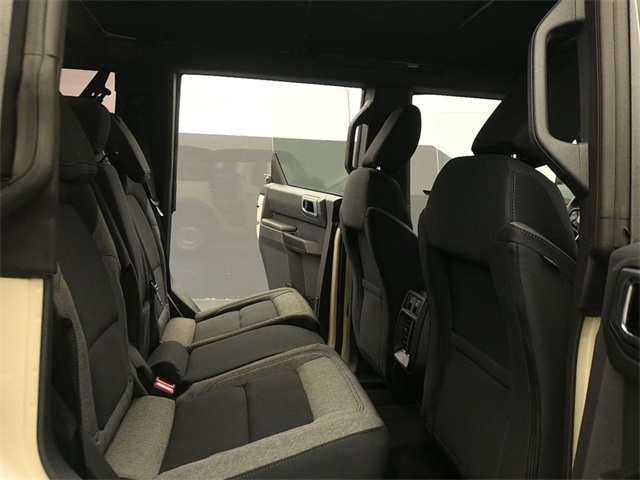 2025 Ford Bronco Base photo 12