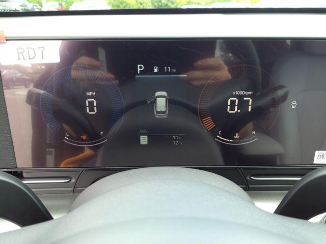 2026 Hyundai Kona SEL photo 18