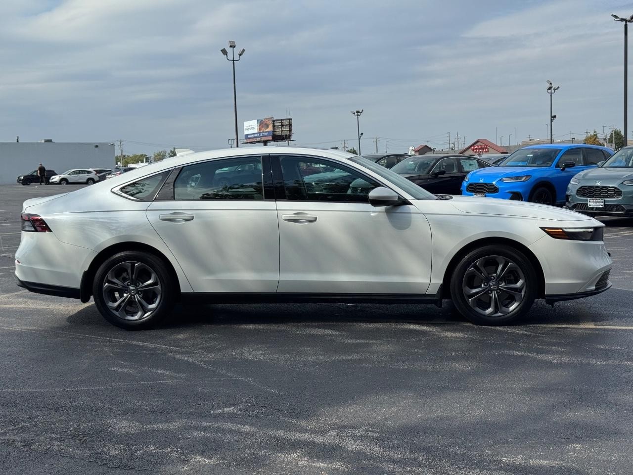 2023 Honda Accord EX photo 2