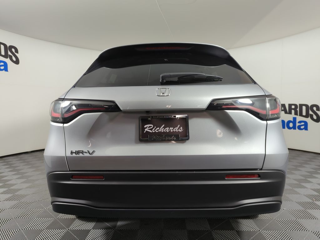 2026 Honda HR-V LX photo 4