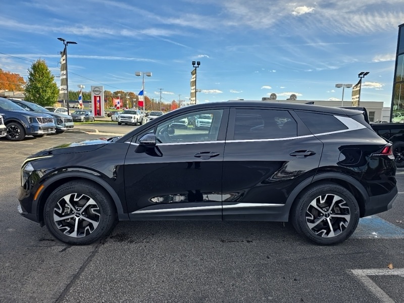 2023 Kia Sportage EX photo 4