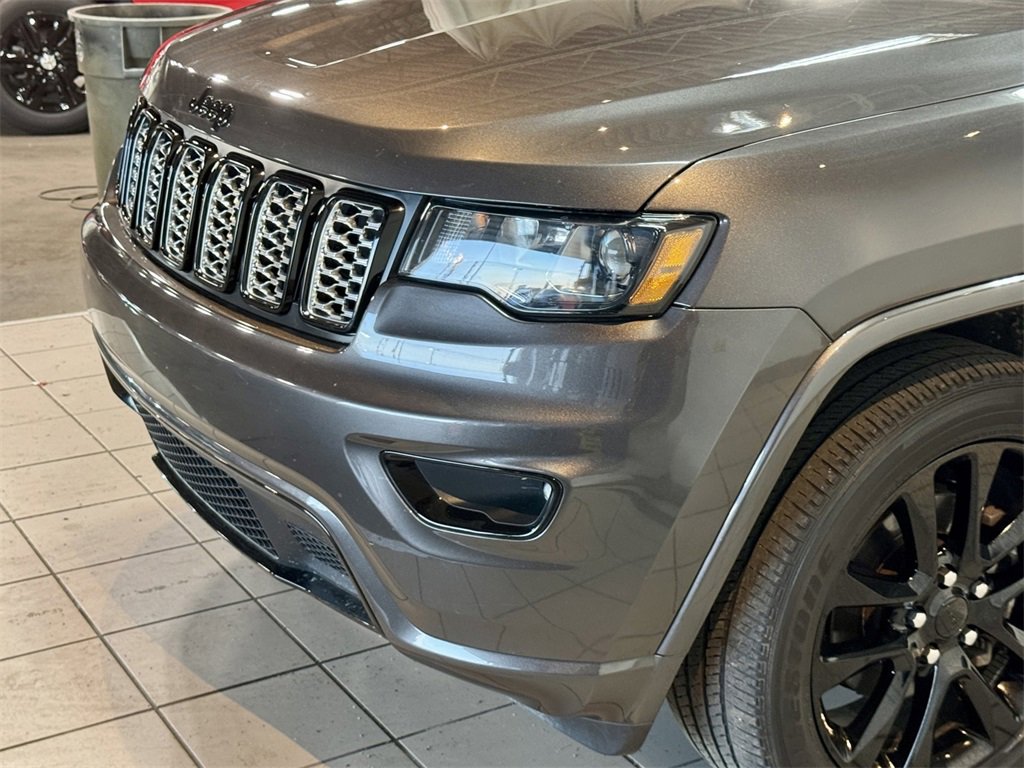 2020 Jeep Grand Cherokee Altitude photo 37