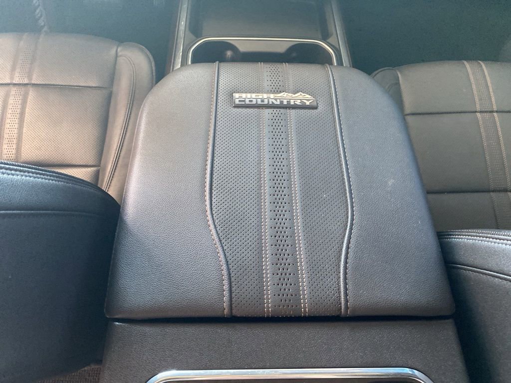 2024 Chevrolet Silverado 2500HD High Country photo 8
