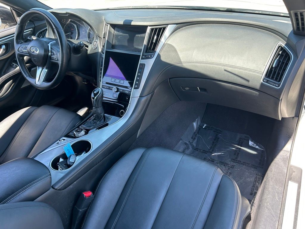 2017 Infiniti Q60 3.0t Premium photo 17