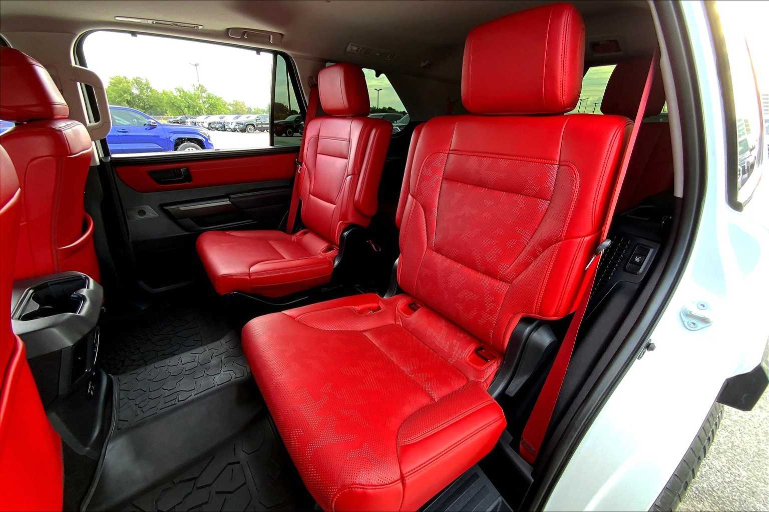 2023 Toyota Sequoia TRD Pro photo 19