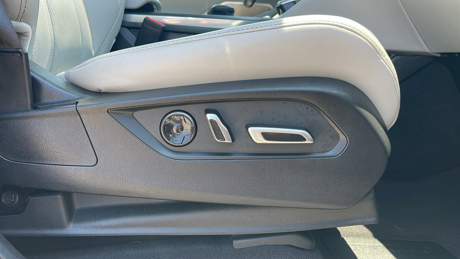 2023 Acura MDX Technology photo 31