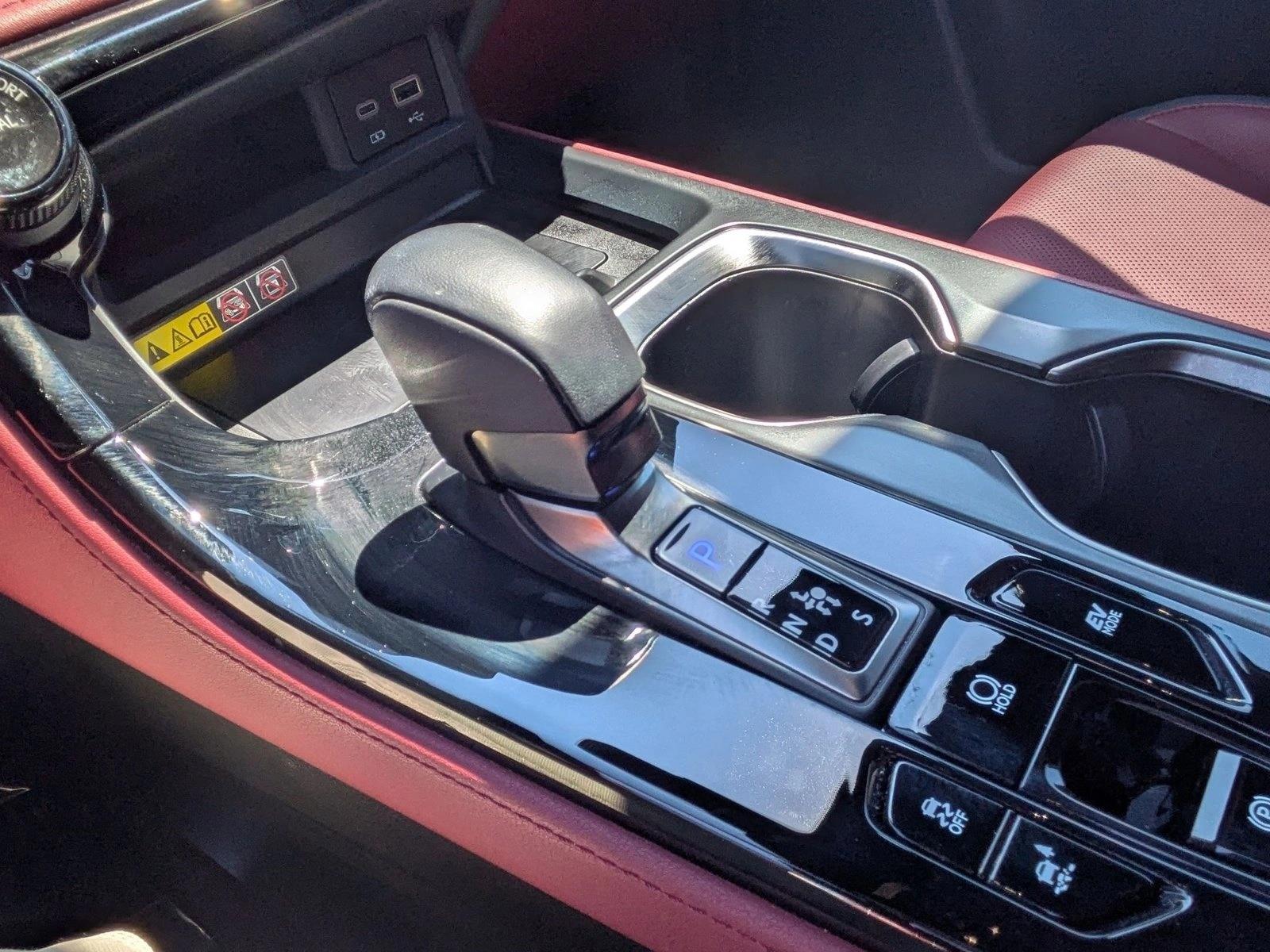 2024 Lexus NX 350h Premium AWD photo 11