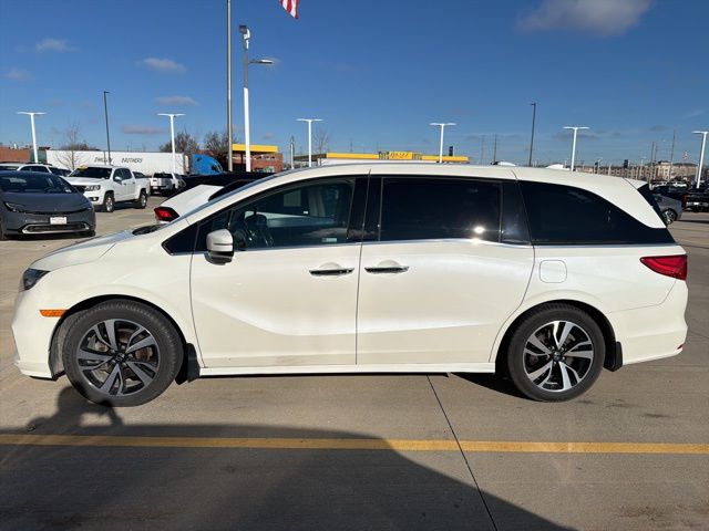 2019 Honda Odyssey Elite photo 2