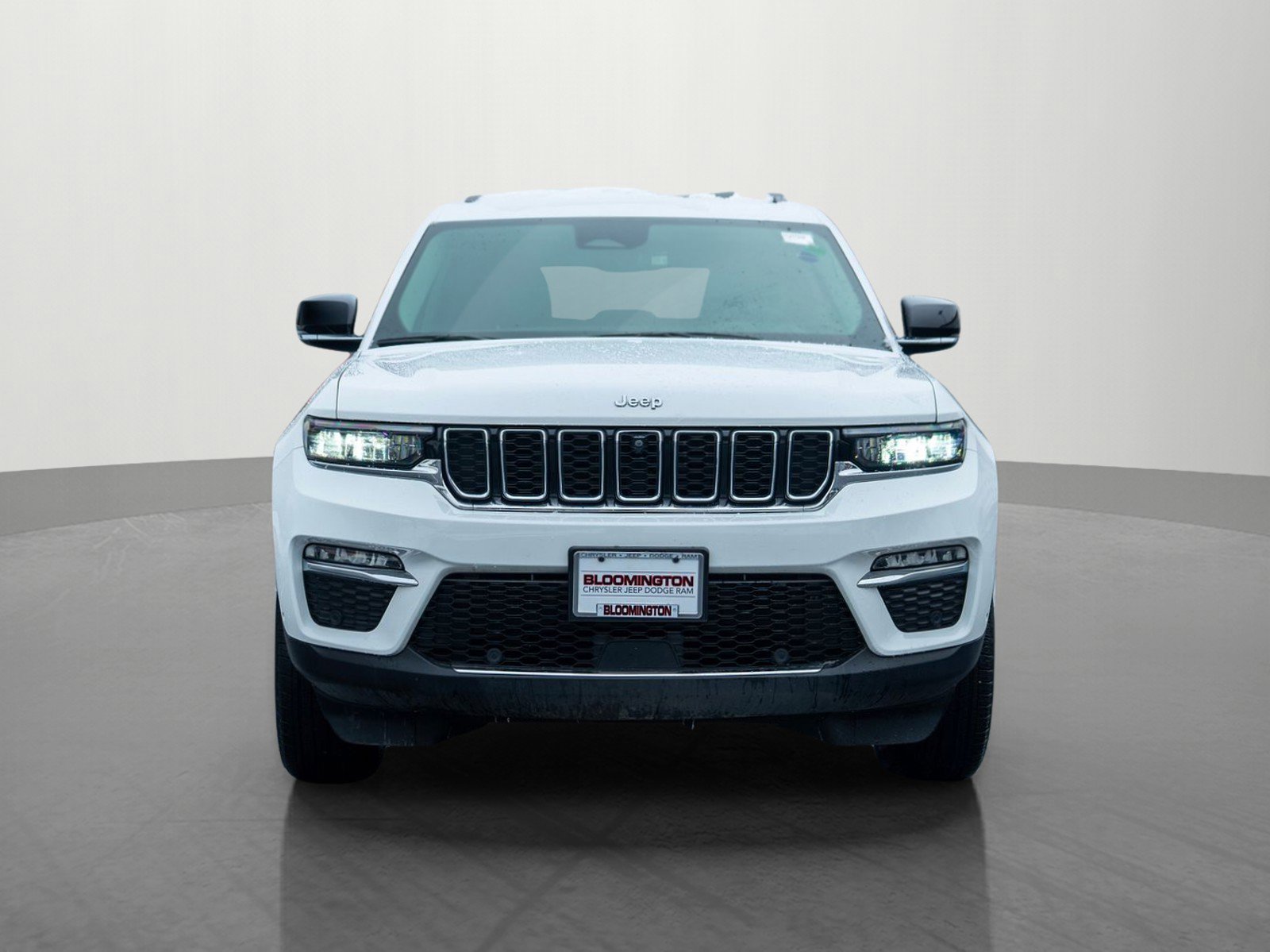 Used 2023 Jeep Grand Cherokee Limited with VIN 1C4RJHBG4PC512883 for sale in Minneapolis, Minnesota