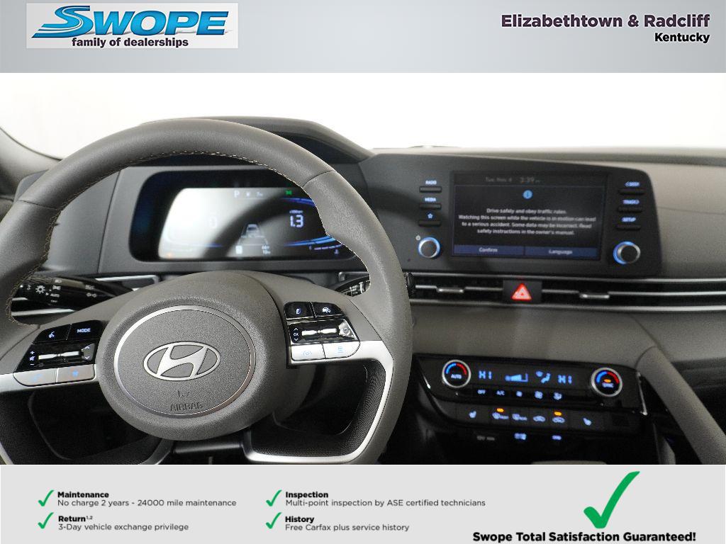 2026 Hyundai Elantra SEL Sport photo 2