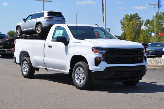 2026 Chevrolet Silverado WT's photo