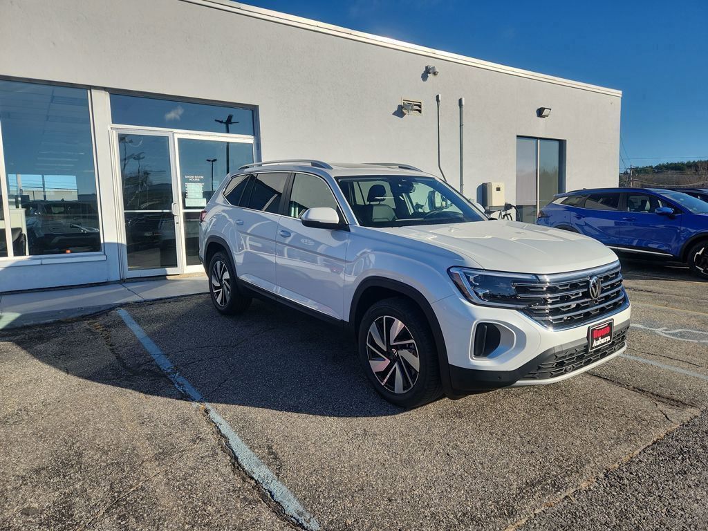 2026 Volkswagen Atlas SEL's photo