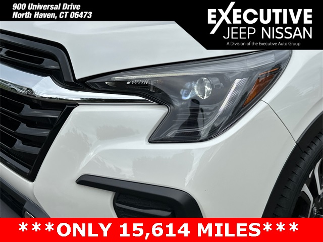 2023 Subaru Ascent Touring photo 5