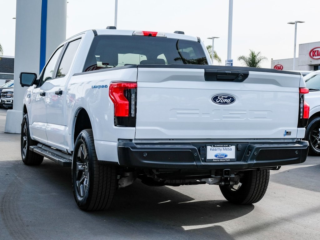 2024 Ford F-150 Lightning photo 6