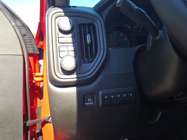 2025 Chevrolet Silverado 3500HD Work Truck photo 3