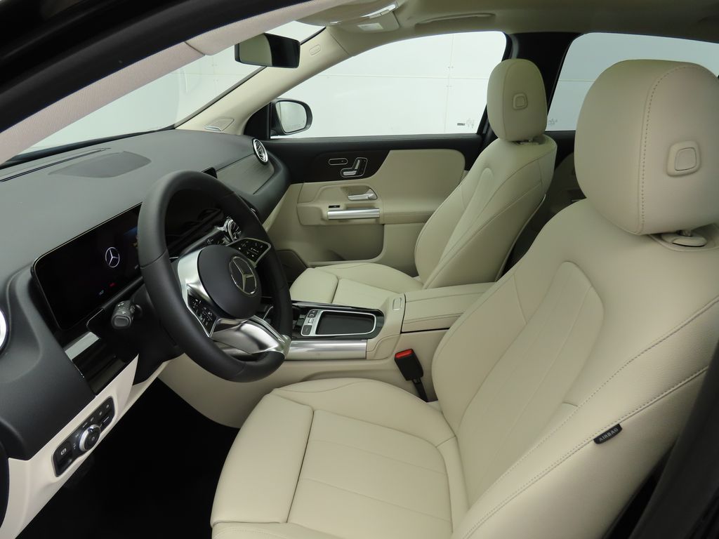 2026 Mercedes Benz GLA 250 photo 18