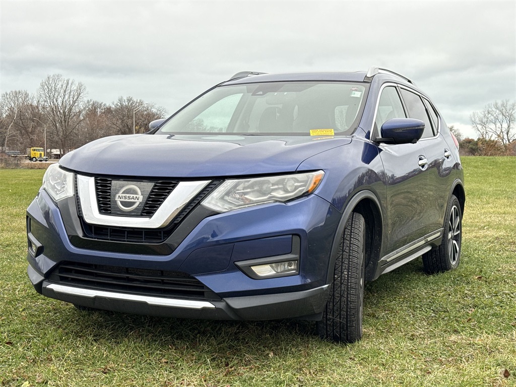 2017 Nissan Rogue SL photo 4