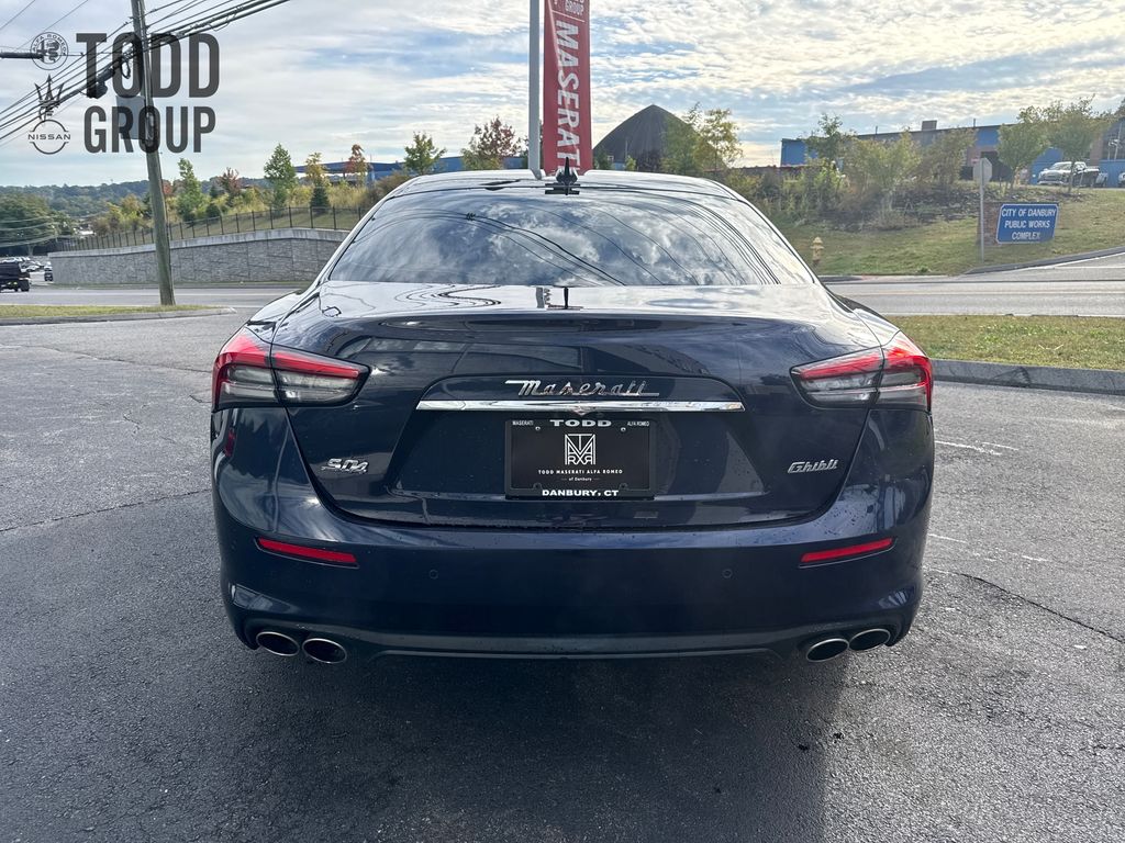 2021 Maserati Ghibli S Q4 photo 4